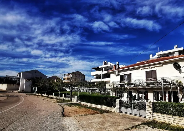 Apartments Simuni Simuni