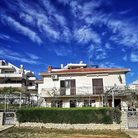 Apartamento Apartments Simuni